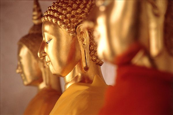 图片标题:佛像,排列,侧面
