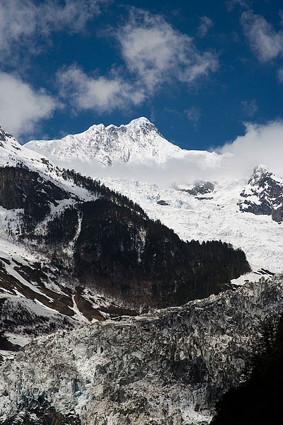 德钦县香格里拉梅里雪山