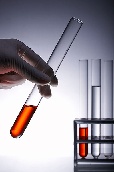 全景图片网:试管、锥形瓶和化学试剂