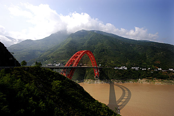 长江三峡巫山巫峡口与巫峡长江大桥