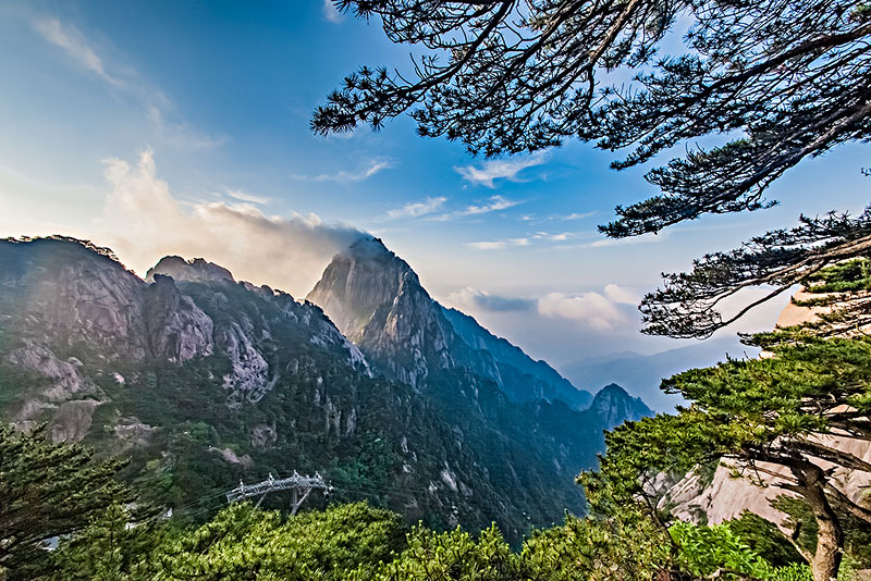 安徽省黄山市黄山风景区天都峰自然景观_全景网